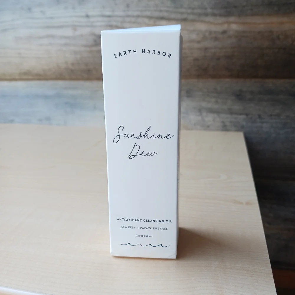 Earth Harbor Sunshine Dew Antioxidant Cleansing Oil 2 fl oz‎ 60 ml New in Box.